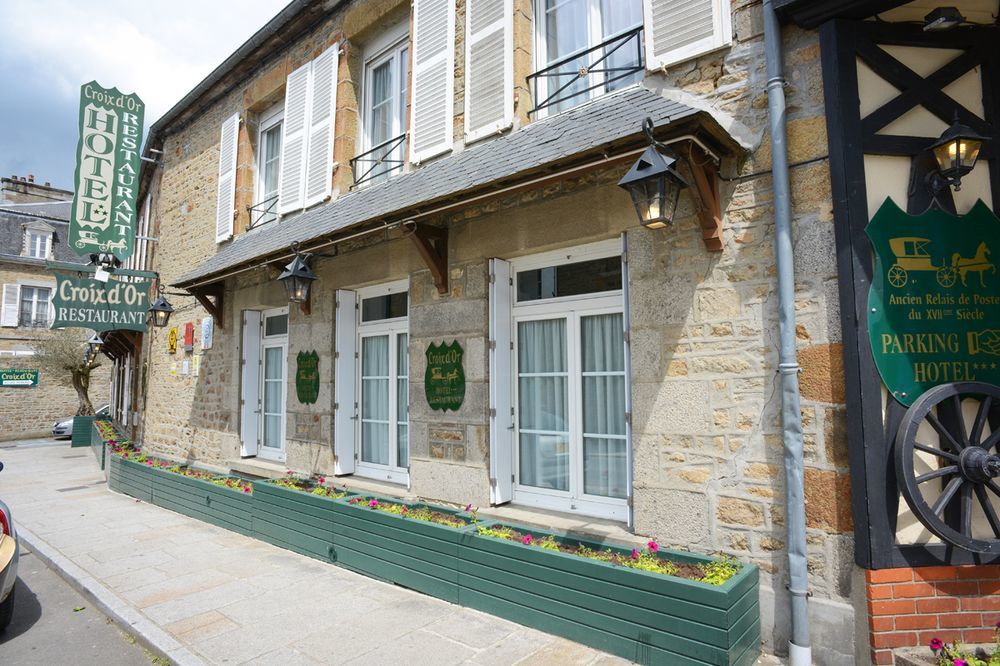 Hotel De La Croix D'Or Avranches Esterno foto