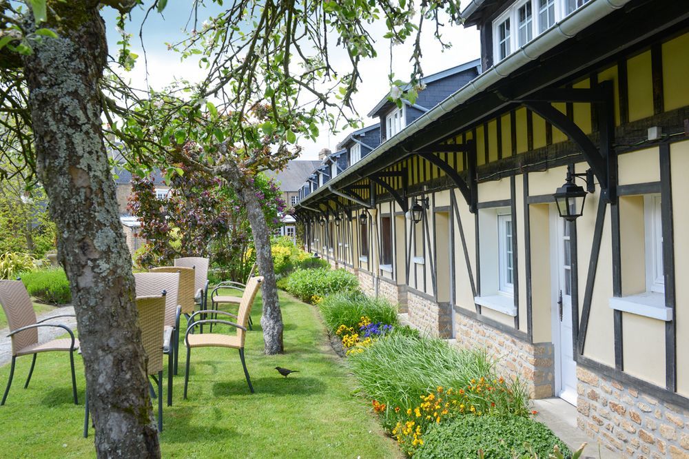 Hotel De La Croix D'Or Avranches Esterno foto