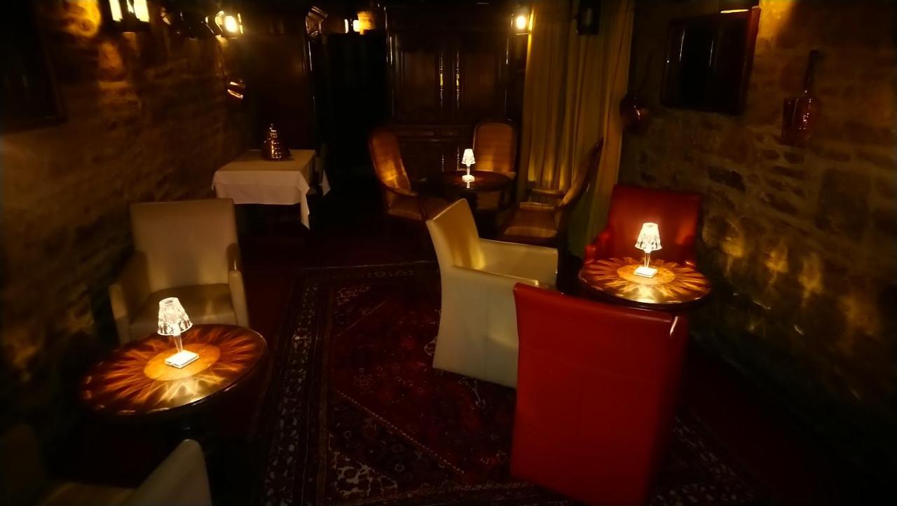 Hotel De La Croix D'Or Avranches Esterno foto